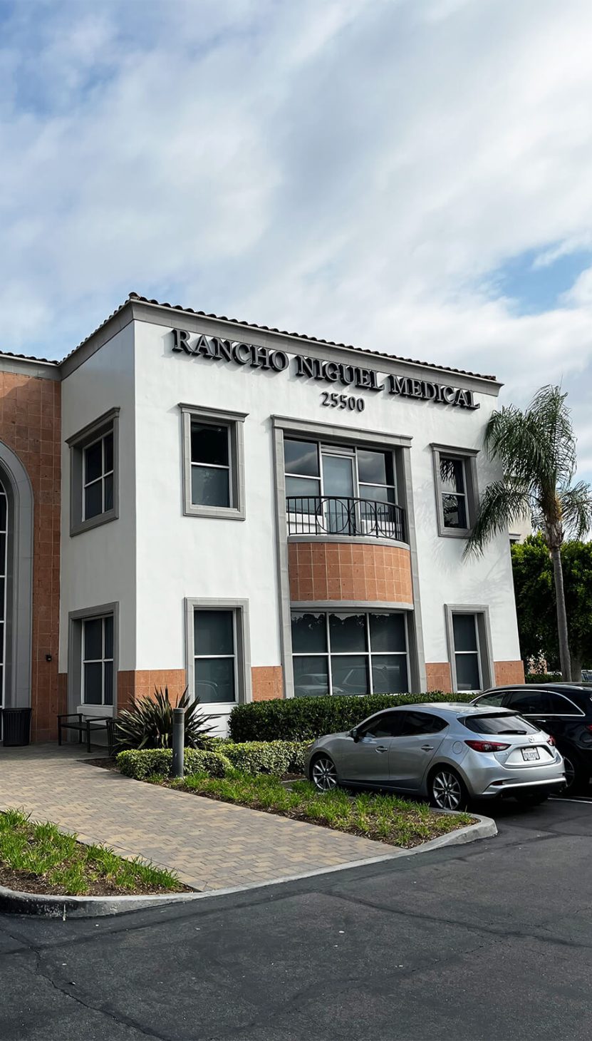 dr-adam-geach-dental-practioner-specialized-in-prosthodontics-all-pages-contact-module-laguna-niguel-office-1 dr-adam-geach-dental-practioner-specialized-in-prosthodontics-all-pages-contact-module-laguna-niguel-office-1